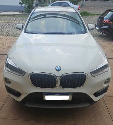 BMW X1 2.0 16V TURBO ACTIVEFLEX SDRIVE20I 4P AUTOMÁTICO BMW X1 2.0 16V TURBO ACTIVEFLEX SDRIVE20I 4P AUTOMÁTICO